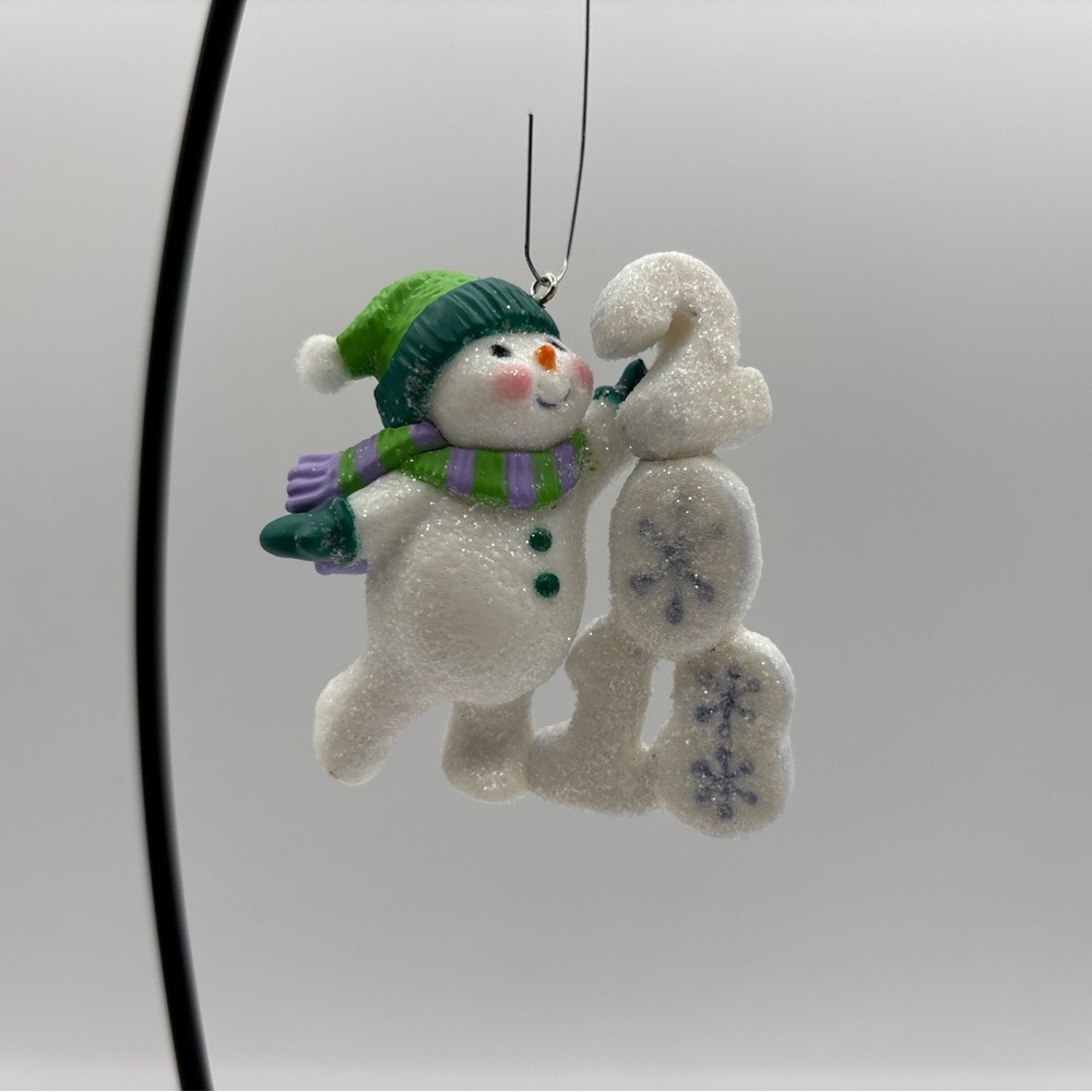 Hallmark Keepsake 2018 Frosty Fun Decade Christmas Tree Ornament 9th In Series